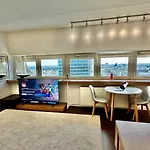 Metro X2 Fast Wifi 400 Mbs 70'tv Netflix Hbo Max Appletv+ Disney+ * Warschau