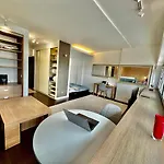 Metro X2 Fast Wifi 400 Mbs 70'tv Netflix Hbo Max Appletv+ Disney+ Appartement Warschau