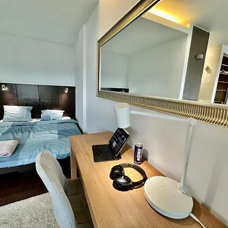 아파트 Metro X2 Fast Wifi 400 Mbs 70'tv Netflix Hbo Max Appletv+ Disney+