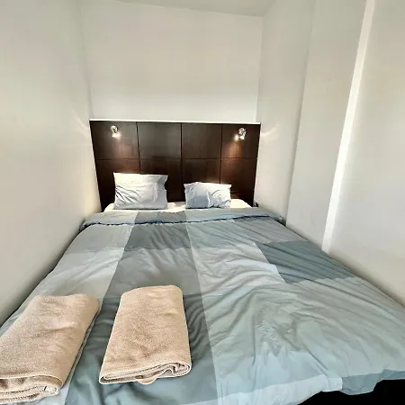 Lejlighed Metro X2 Fast Wifi 400 Mbs 70'tv Netflix Hbo Max Appletv+ Disney+